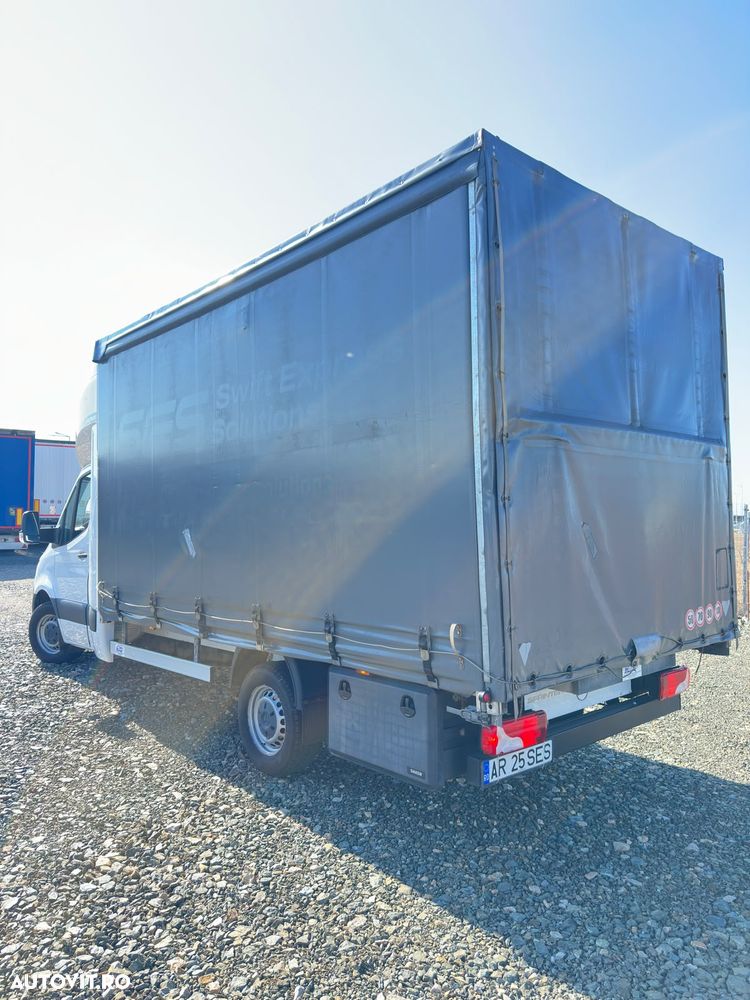 Mercedes-Benz Sprinter - 4