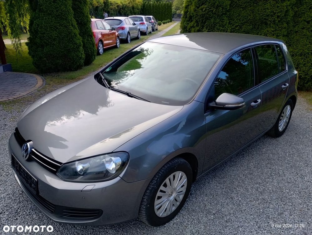 Volkswagen Golf - 6