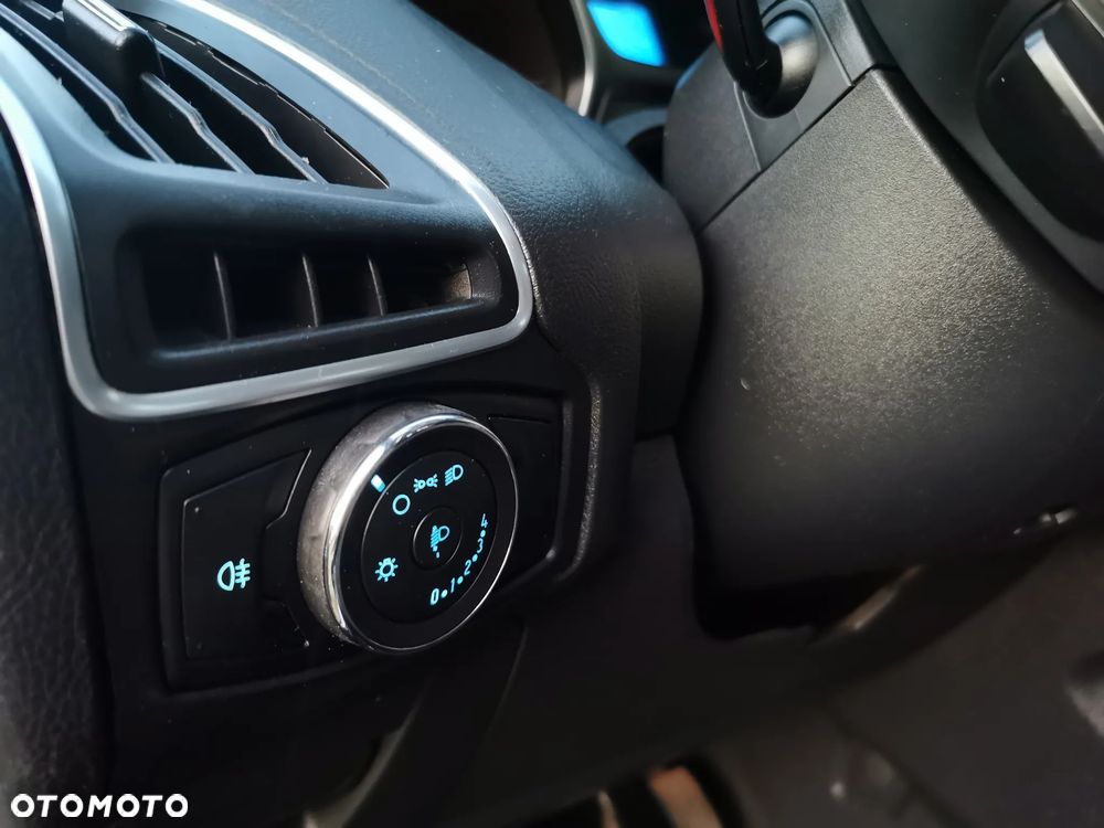 Ford Focus 1.6 Trend - 15