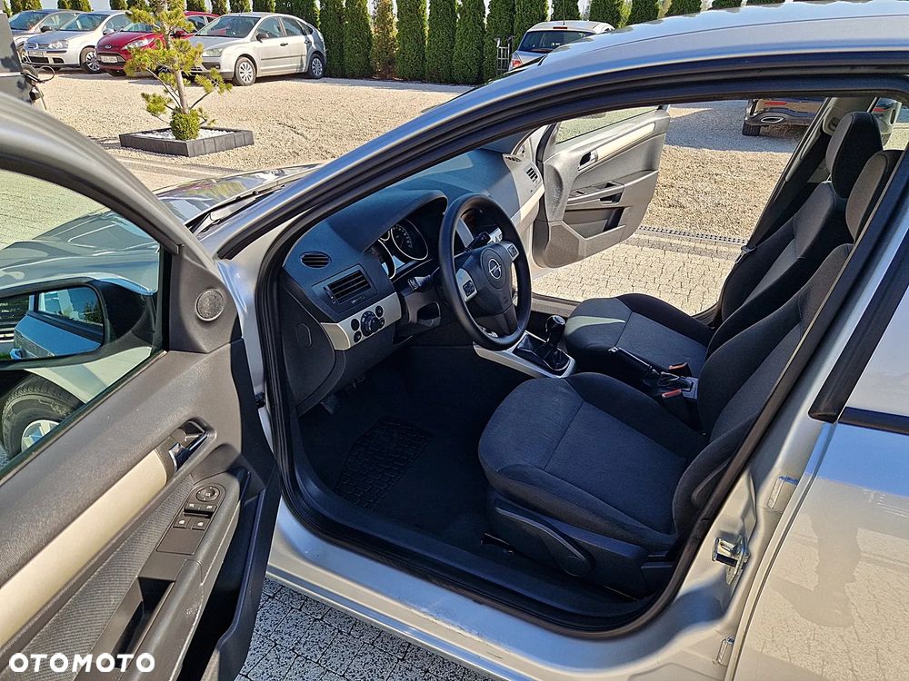 Opel Astra 1.7 CDTI Edition - 11