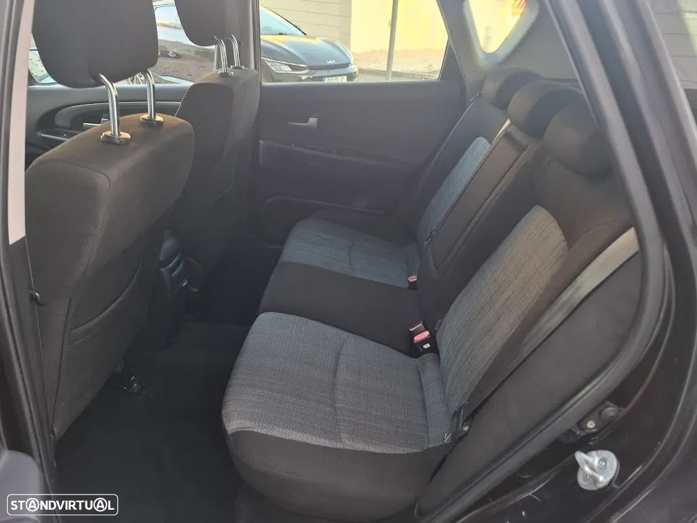 Kia Ceed 1.6 CRDi EX Eco - 23