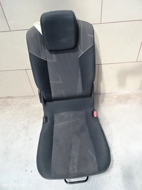 FOTEL ŚRODKOWY TYŁ RENAULT SCENIC II NR71