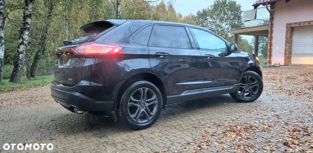 Ford Edge - 4