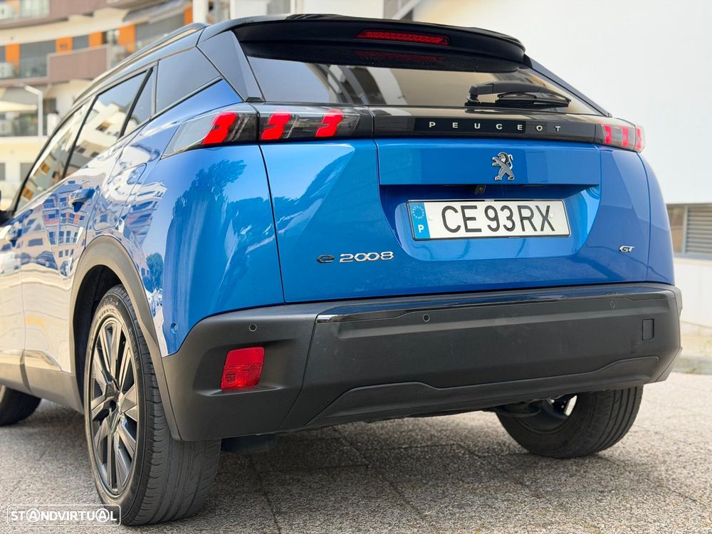 Peugeot e-2008 GT - 10