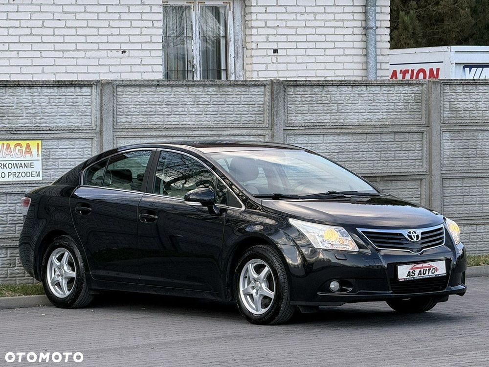 Toyota Avensis 1.8 Prestige - 32
