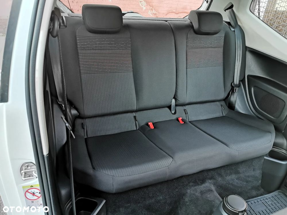 Volkswagen up! TSI (BlueMotion Technology) move - 23