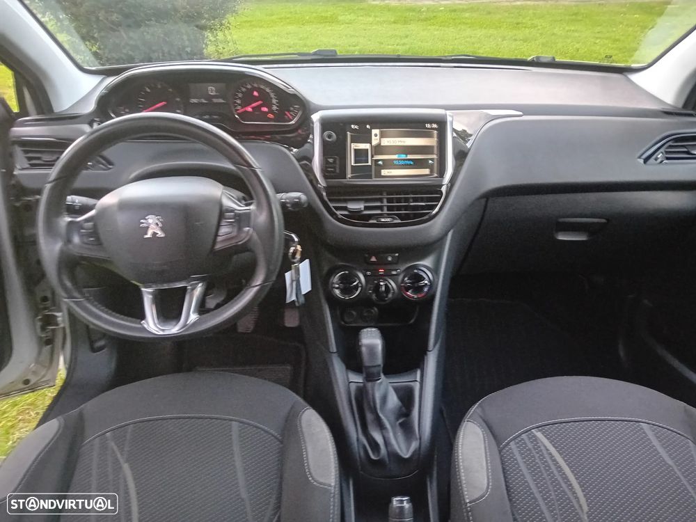 Peugeot 208 1.4 HDi Active - 19