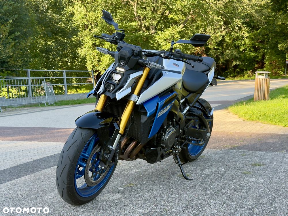Suzuki GSX 1000 - 2