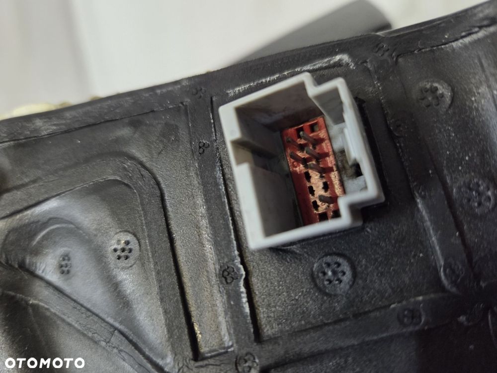 FORD KUGA MK2 LUSTERKO PRAWE 6 PIN ANGLIK UK KOD LAKIERU PD - 8