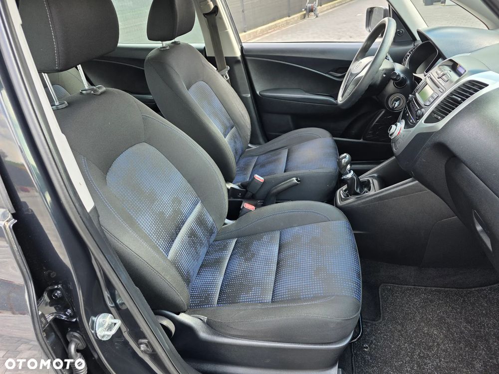 Hyundai ix20 1.4 blue Comfort - 18