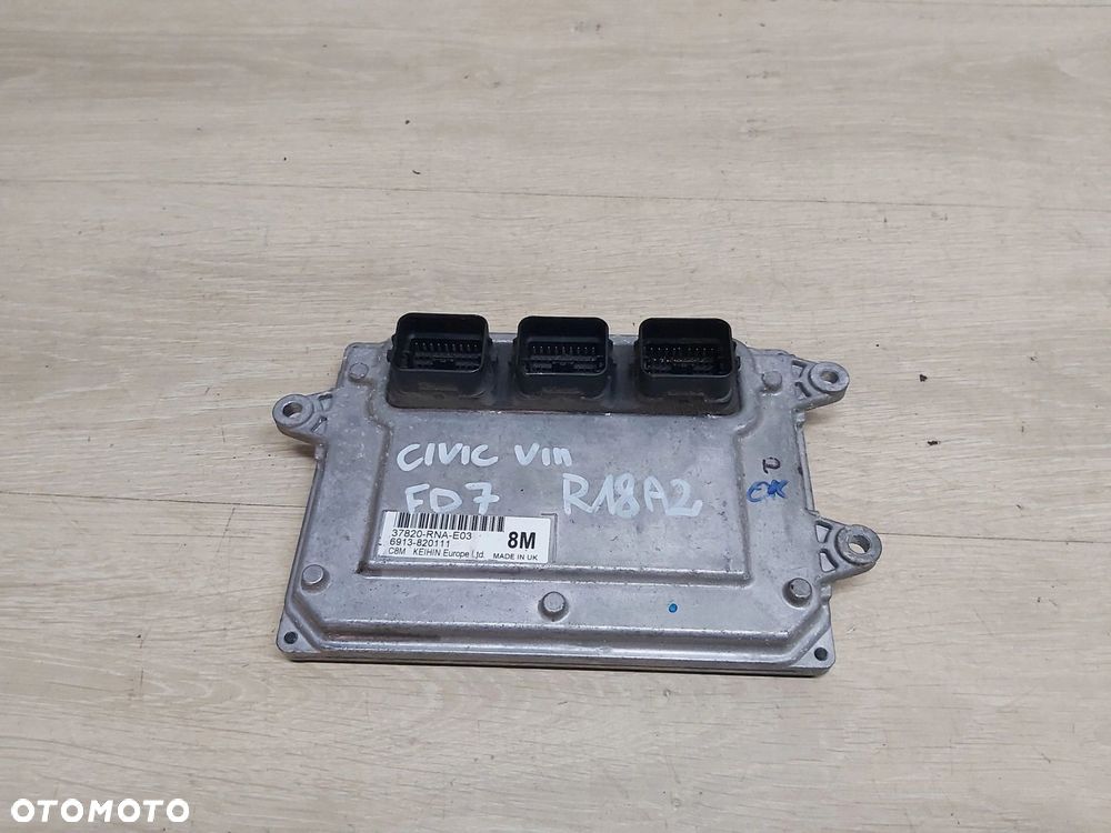 Honda Civic VIII sterownik komputer silnika 1,8 37820-RNA-E03 - 1