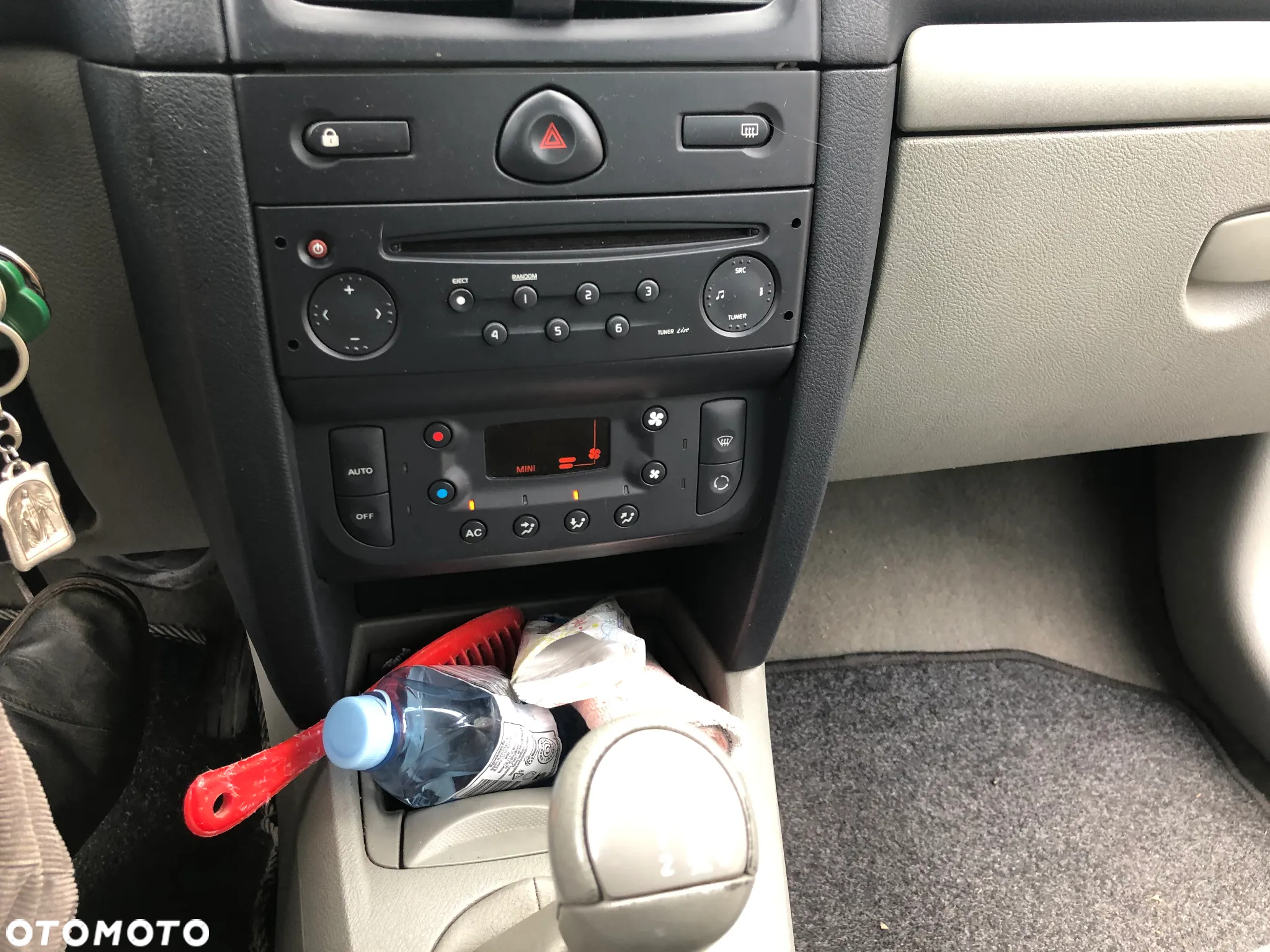 Renault Clio 1.4 16V Pack Dynamique - 10