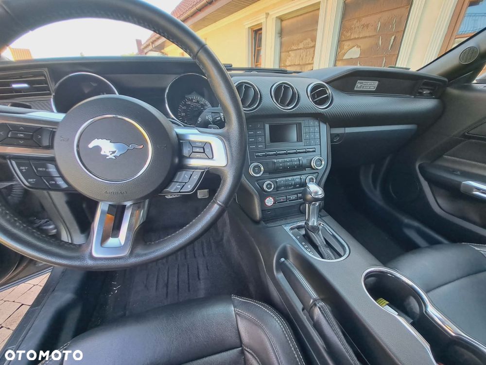 Ford Mustang 3.7 V6 - 6