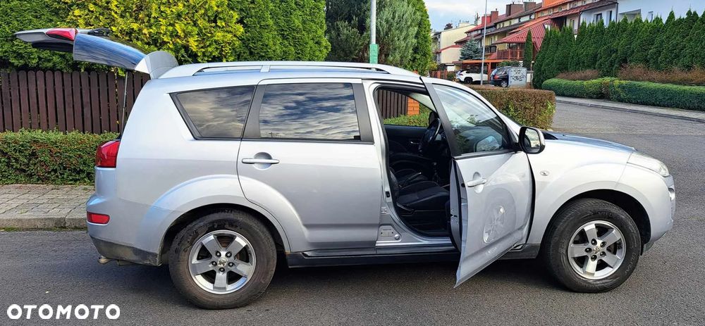 Peugeot 4007 - 5
