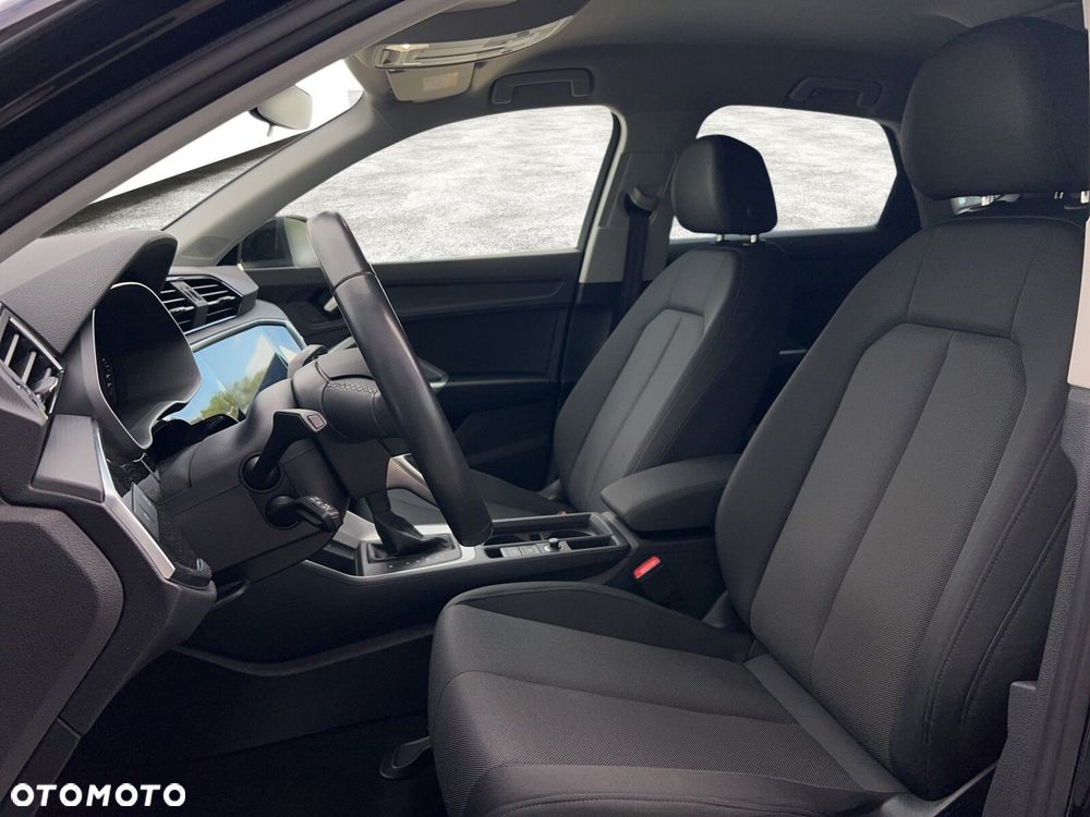 Audi Q3 Sportback - 13