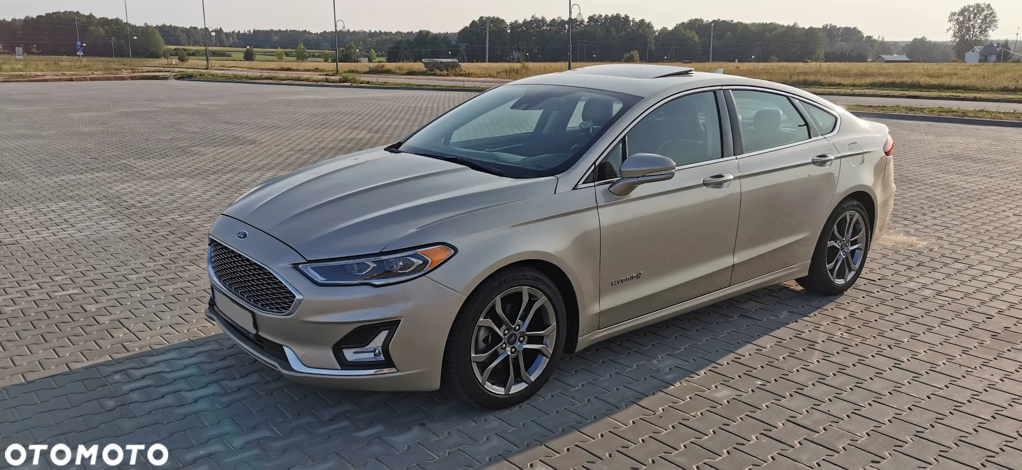 Ford Mondeo 2.0 Hybrid Titanium - 4