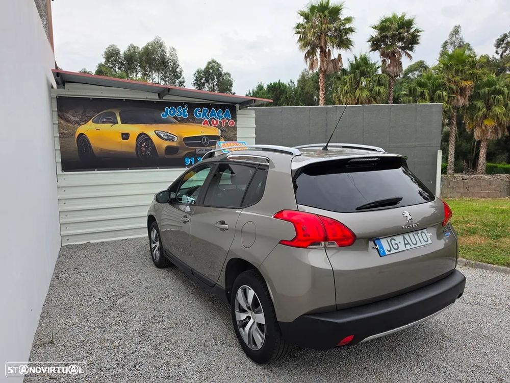 Peugeot 2008 PureTech 82 Style - 4