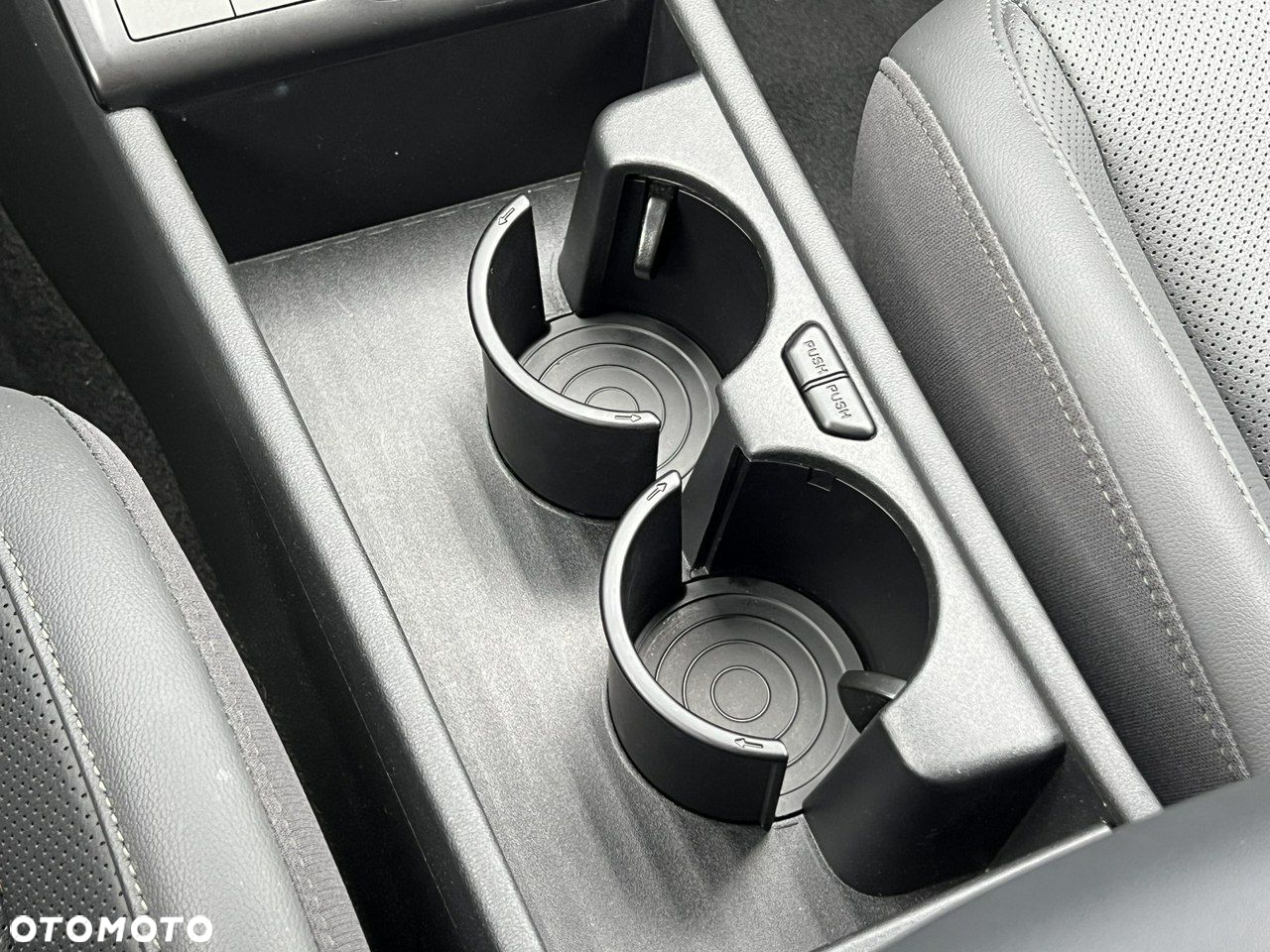 Hyundai Kona - 24