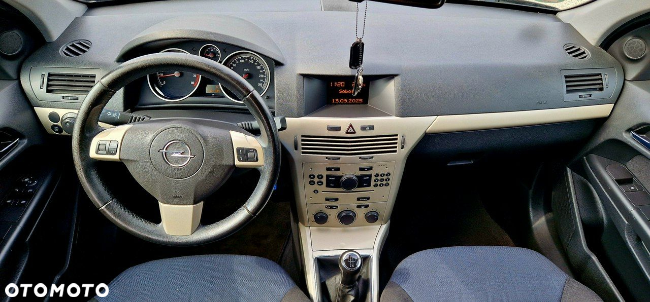 Opel Astra - 8