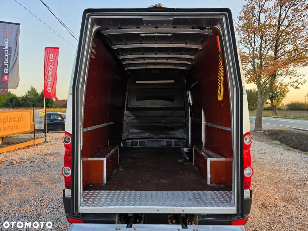 Volkswagen Crafter - 25