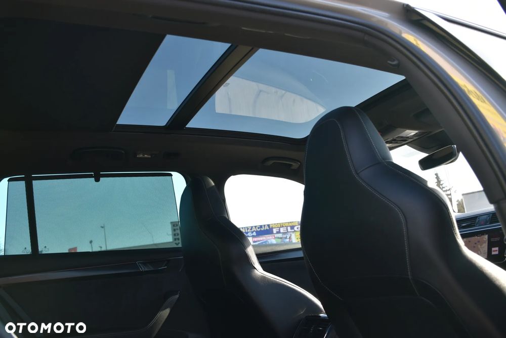 Skoda Superb 2.0 TDI DSG Sportline - 21