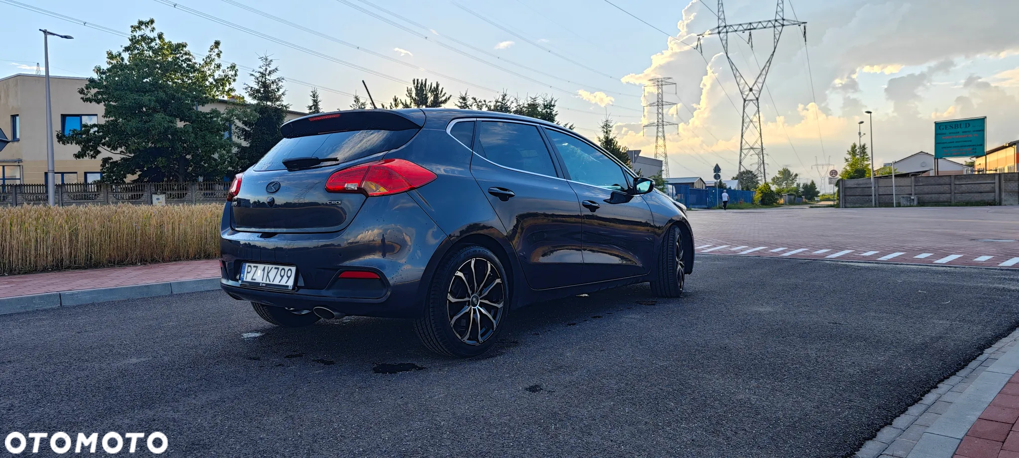 Kia Ceed - 31