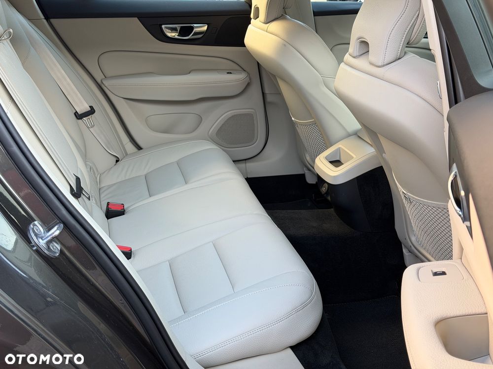 Volvo V60 B4 B DKG Inscription - 40