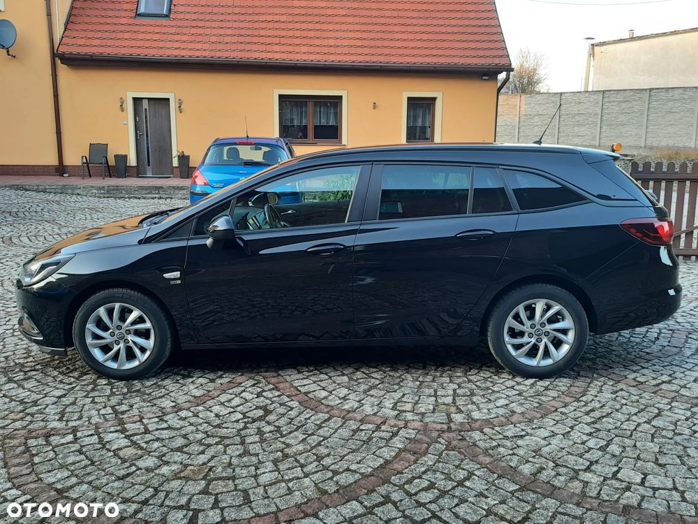 Opel Astra 1.6 D Start/Stop 120 Jahre - 3