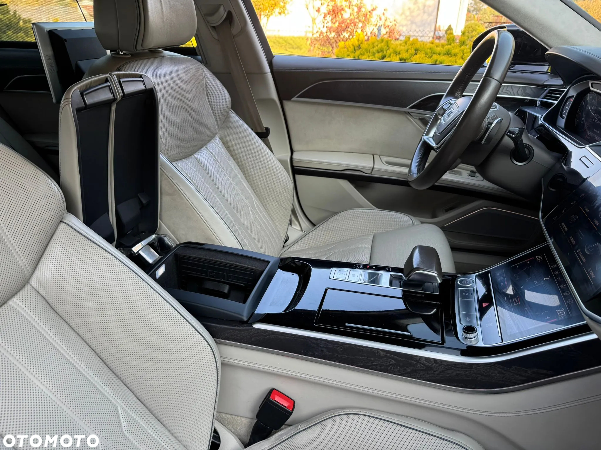 Audi A8 L 55 TFSI mHEV Quattro Tiptr - 31