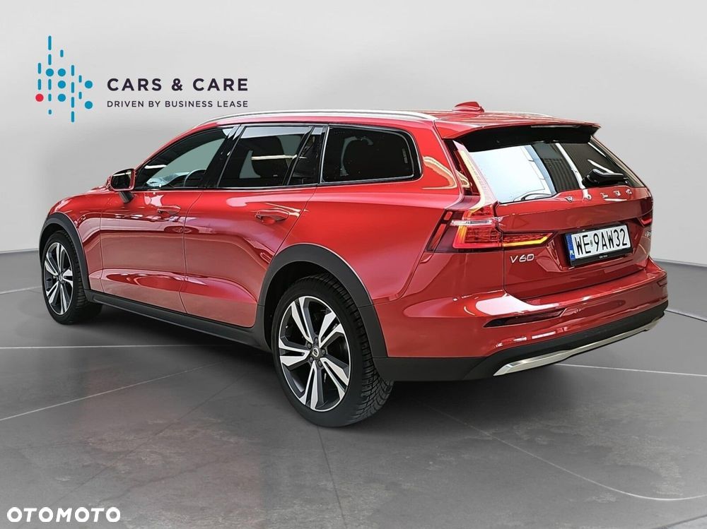 Volvo V60 Cross Country Plus B5 B AWD - 28