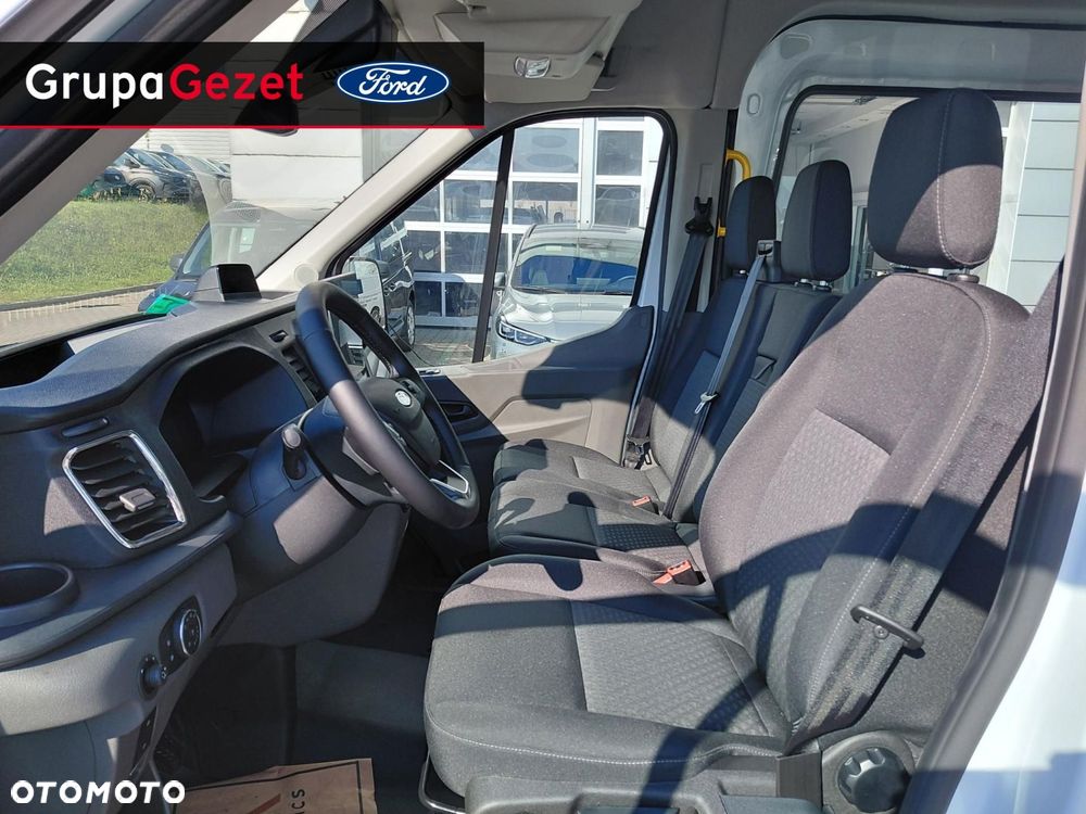 Ford Transit - 11