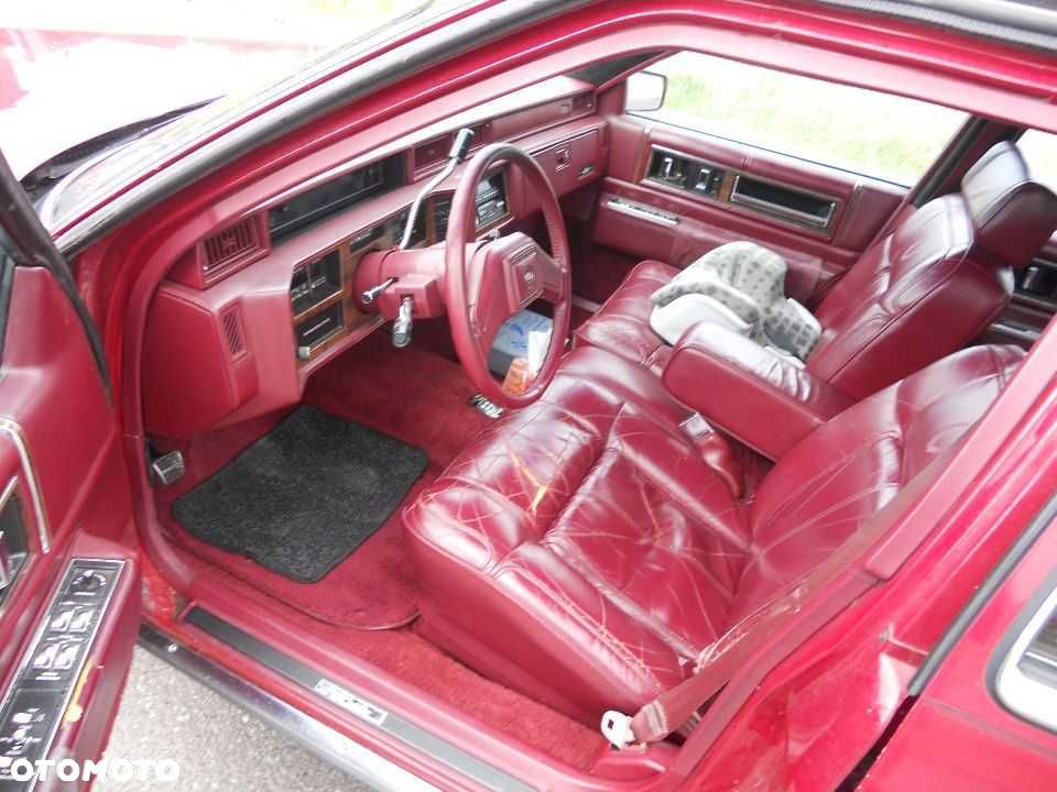 Cadillac Deville - 8