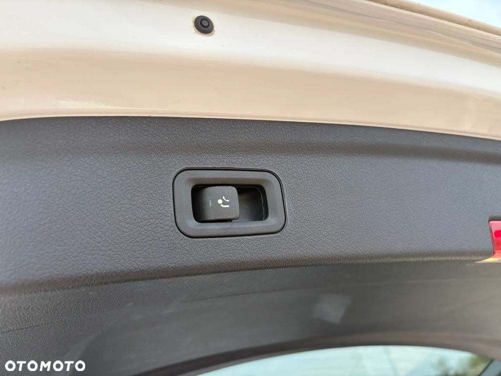 Mercedes-Benz GLE - 15