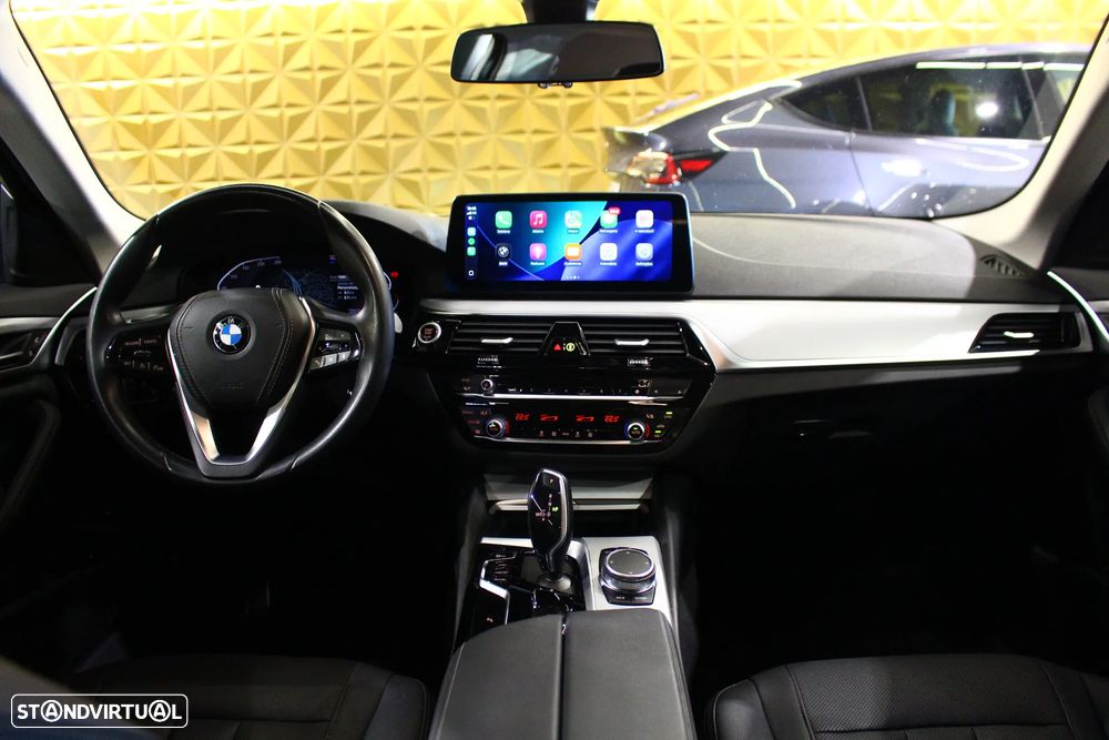 BMW 520 d Auto - 12
