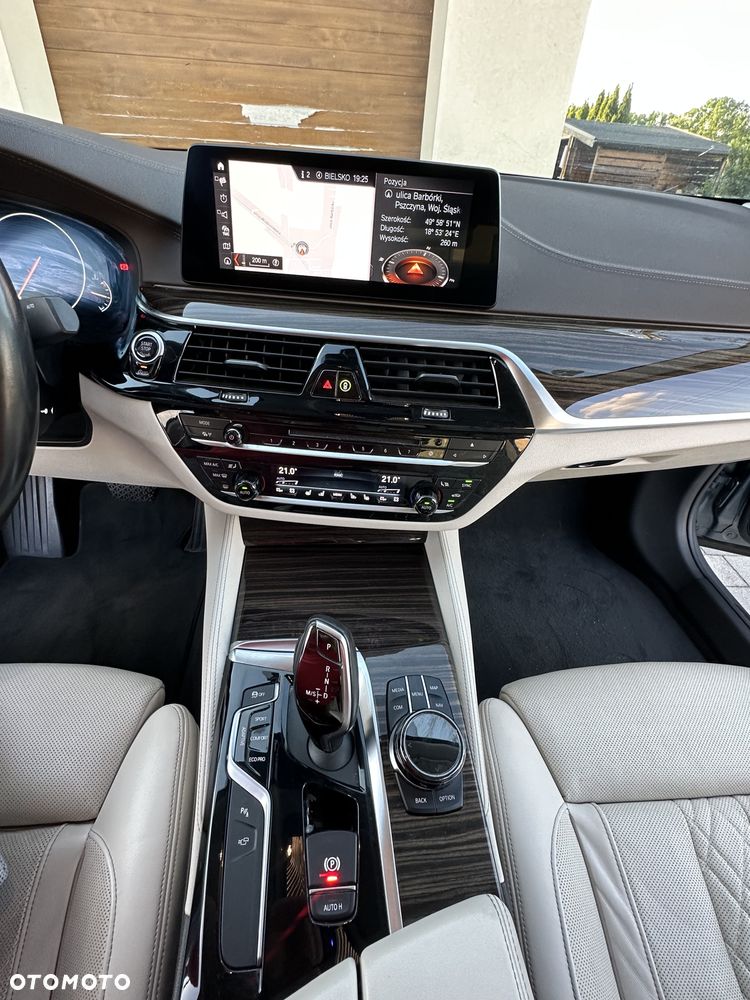 BMW Seria 5 520d xDrive Luxury Line - 21
