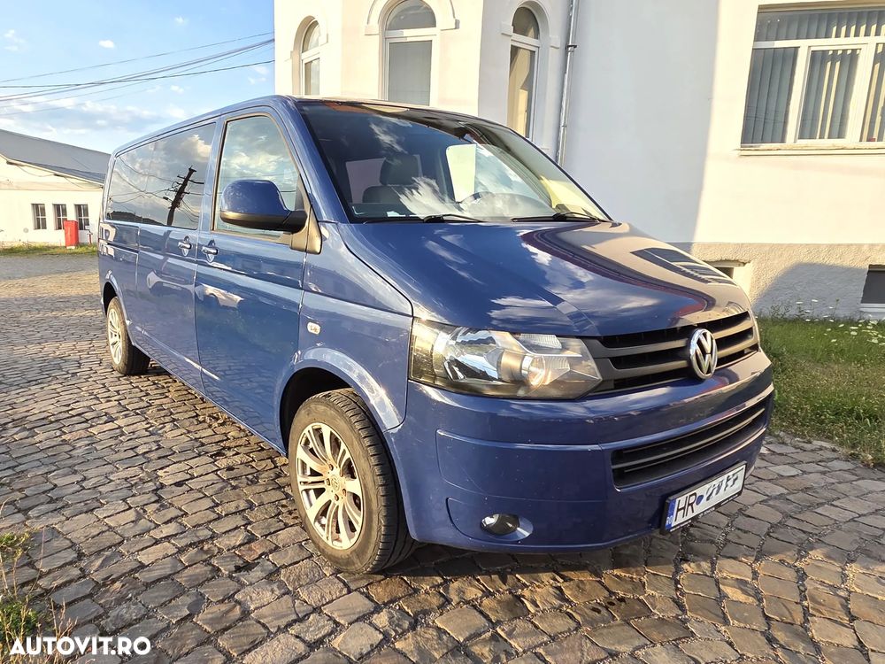 Volkswagen Caravelle - 8