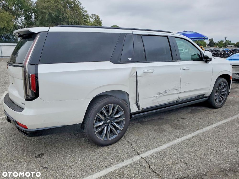 Cadillac Escalade - 6