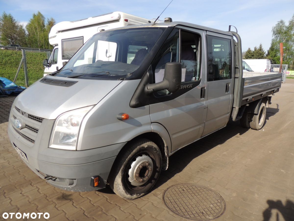 Błotnik lewy Ford Transit MK VII Doka '09 - 1