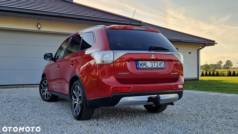 Mitsubishi Outlander 2.2 DID Intense + - 2