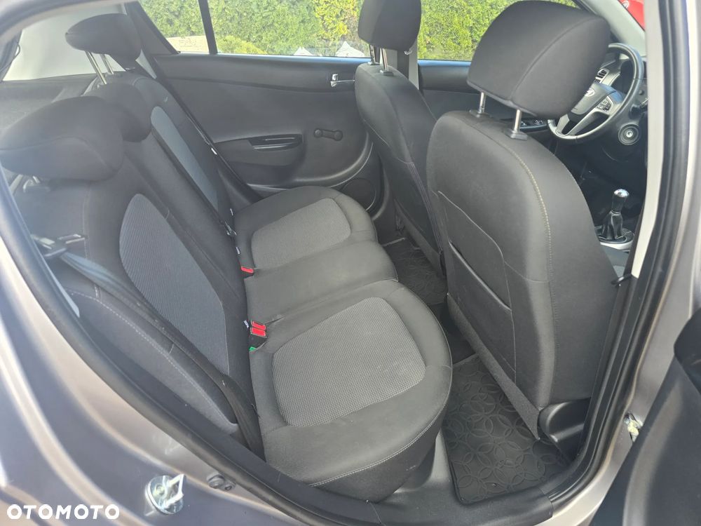 Hyundai i20 1.25 Wersja Jubileuszowa - 8