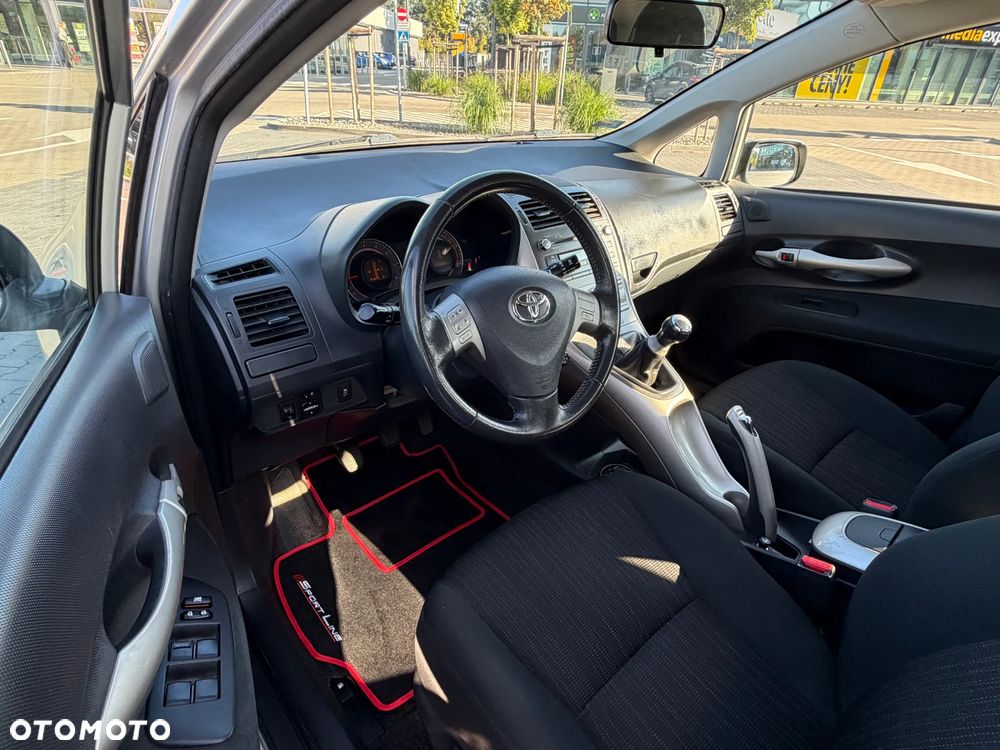 Toyota Auris 1.6 VVT-i Executive - 18
