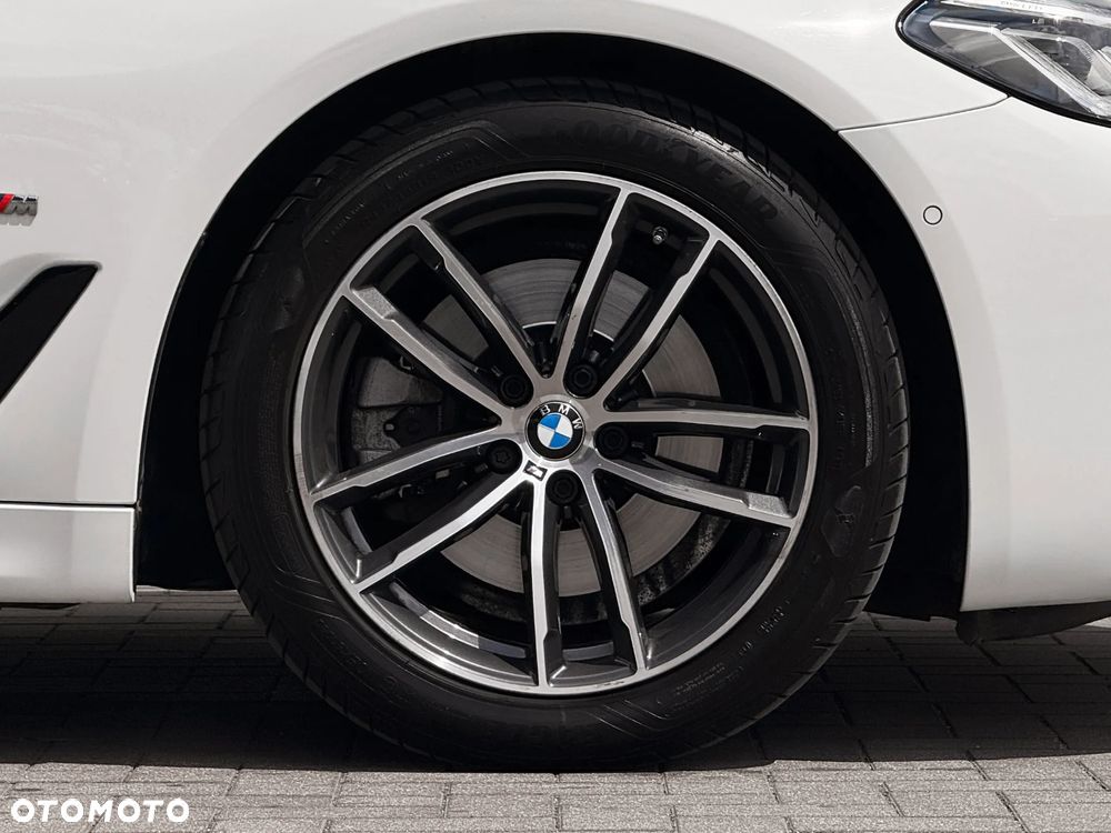 BMW Seria 5 520d xDrive M Sport sport - 14