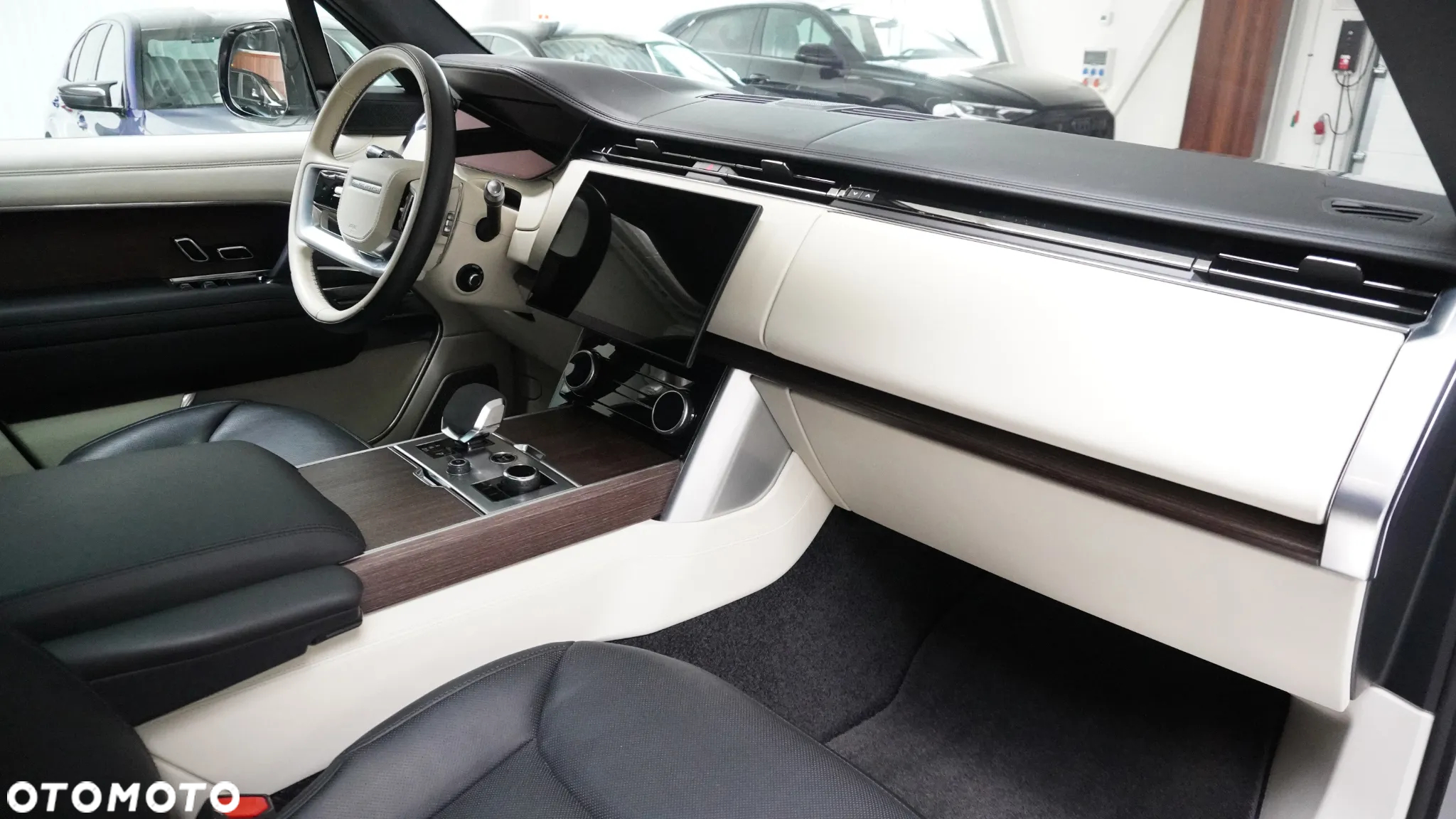 Land Rover Range Rover 4.4 V8 P535 Autobiography - 8