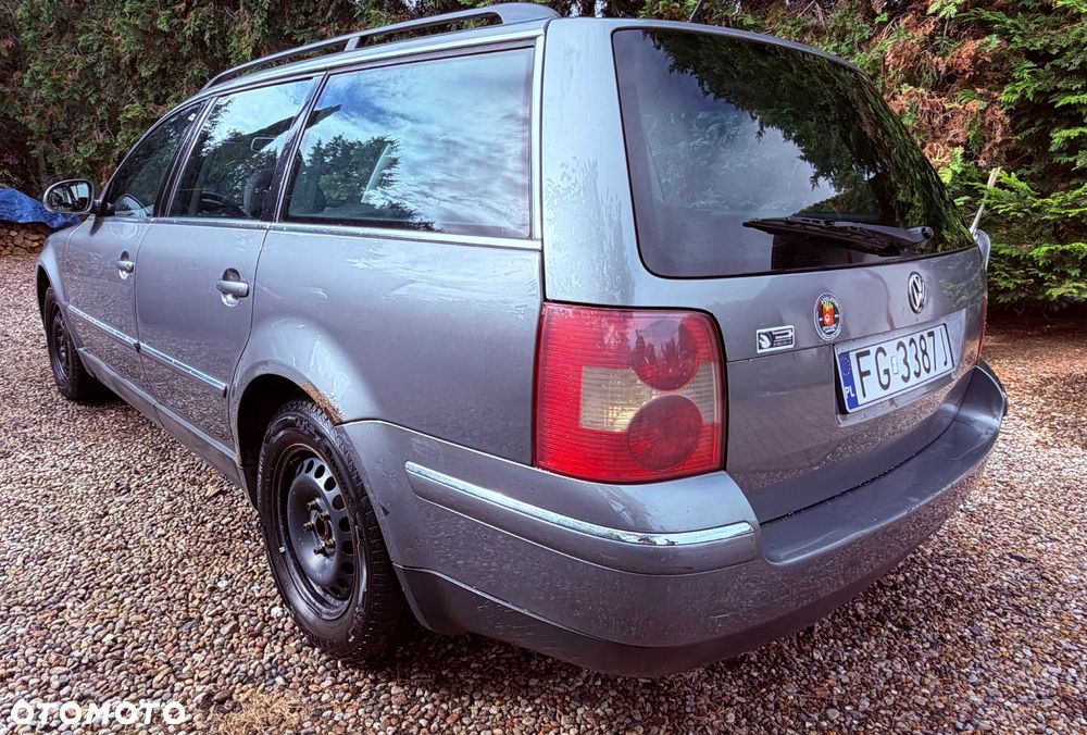 Volkswagen Passat 1.9 TDI Comfortline - 4