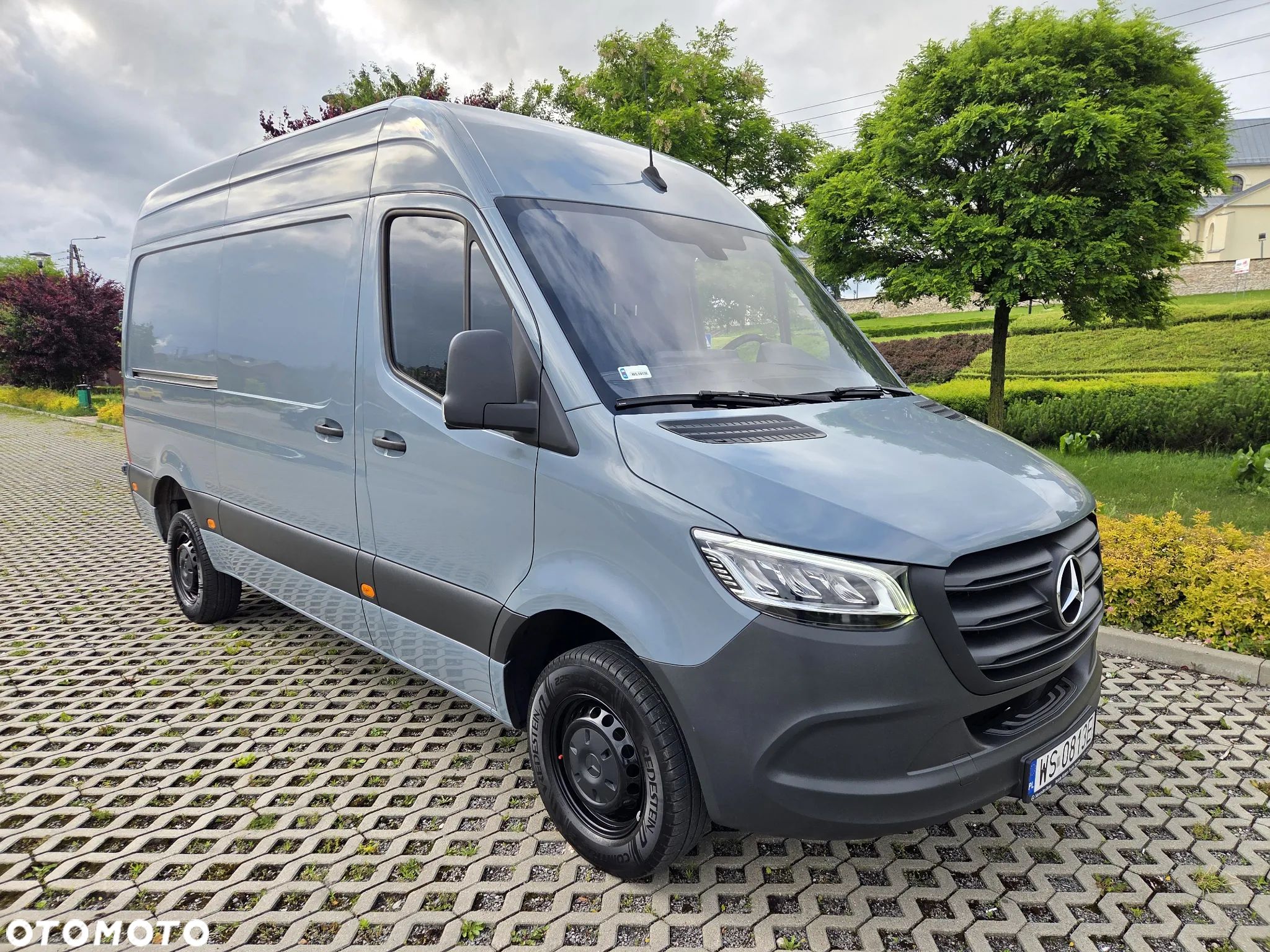 Mercedes-Benz Sprinter - 1