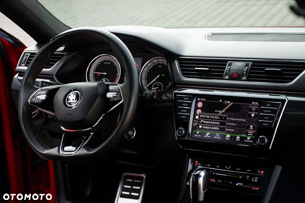 Skoda Superb 2.0 TDI 4x4 DSG Sportline - 6