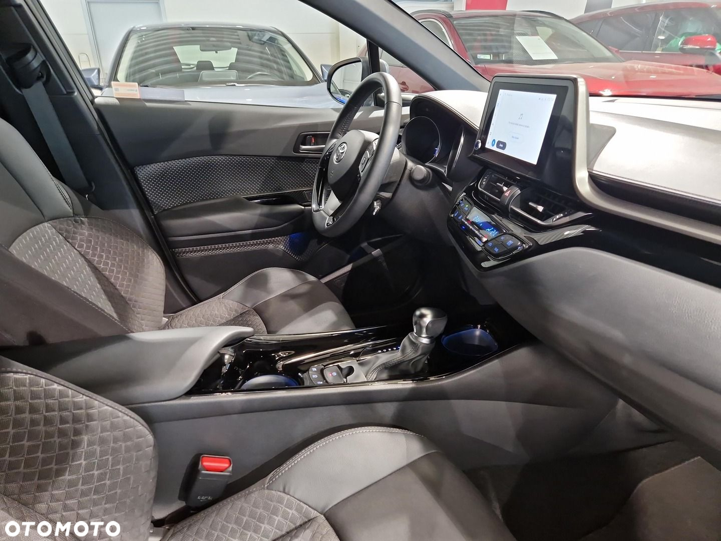 Toyota C-HR - 10