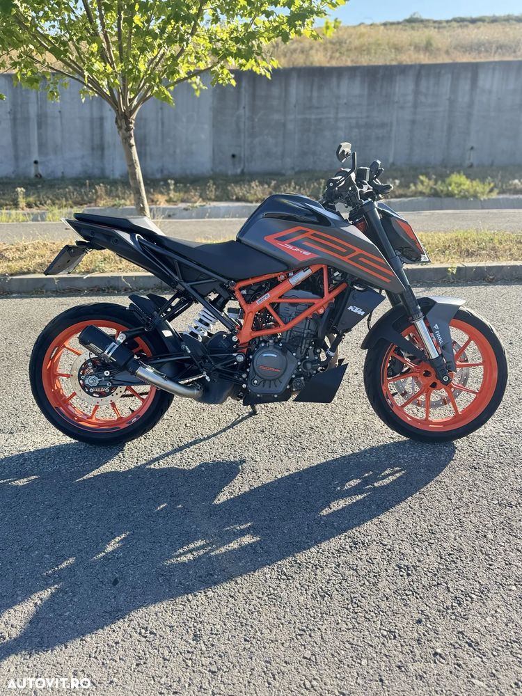 KTM 125 Duke - 1
