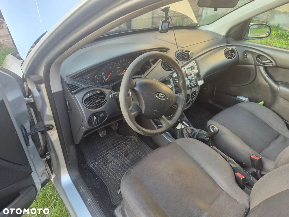 Ford Focus 1.6 Comfort X / 100 - 7