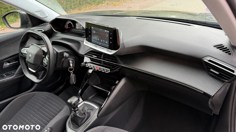 Peugeot 2008 1.2 PureTech Active Pack S&S - 19